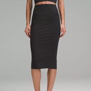 Lululemon Nulu Slim-Fit High-Rise Pencil Midi Skirt (US6)